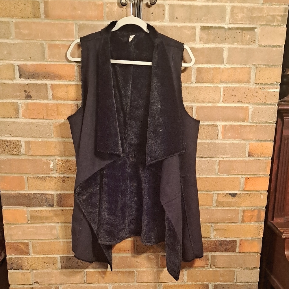 Women's Black Faux Fur & Suede Sleeveless Waterfall Vest Size 1X